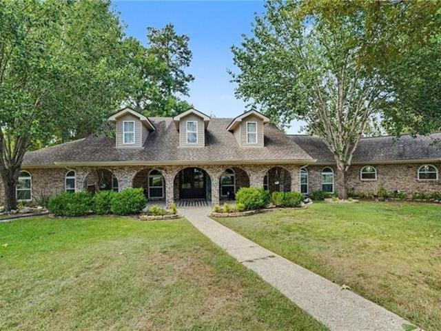House for sale in Mandeville, Louisiana