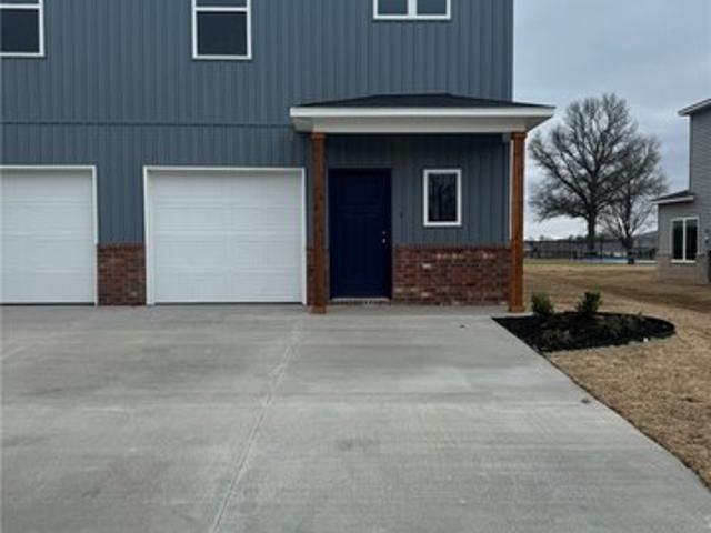 Townhouse for sale in Ark