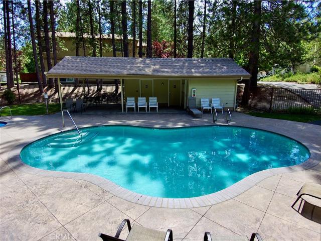 House for sale in Bass Lake, California