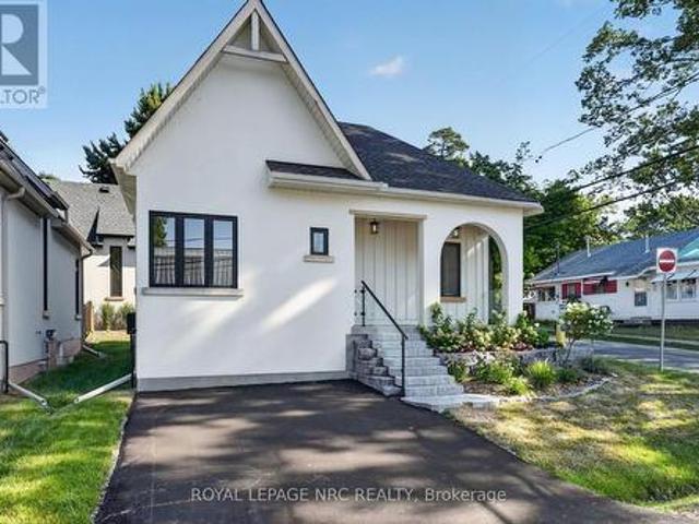 House for sale in Niagara, Ontario