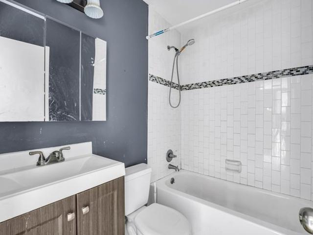 Condo for sale in Oakland Park, Florida