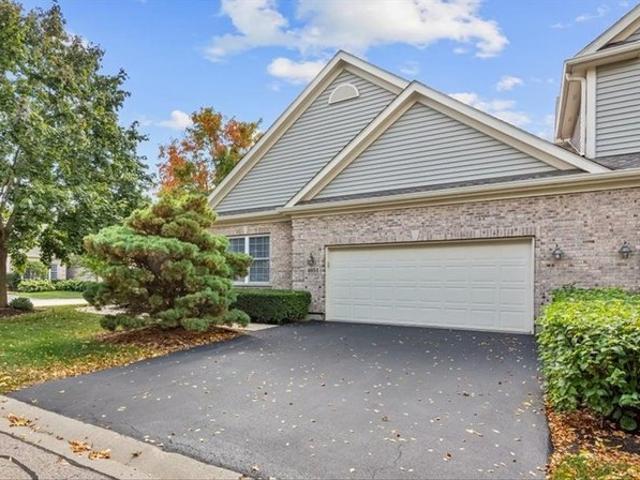 Townhouse for sale in Mchenry, Illinois