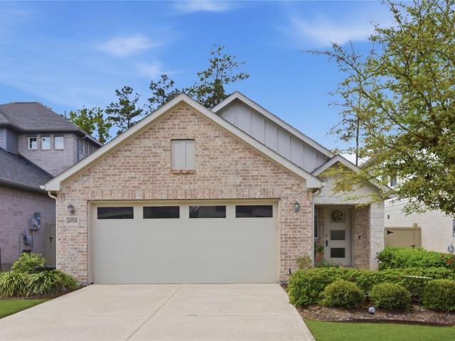 House for sale in Magnolia, Texas
