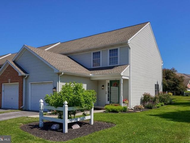 Townhouse for sale in Mount Joy, Pennsylvania