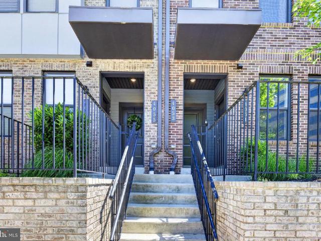 Condo for sale in Virginia