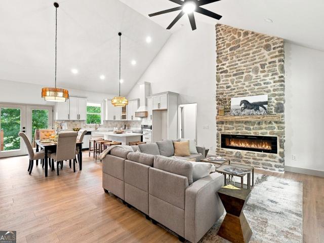 House for sale in Resaca, Murray County