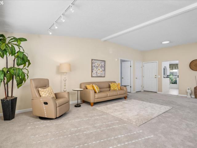 House for sale in SongBrook Homes, Eugene