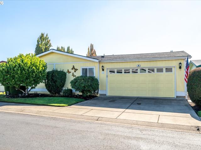 House for sale in SongBrook Homes, Eugene