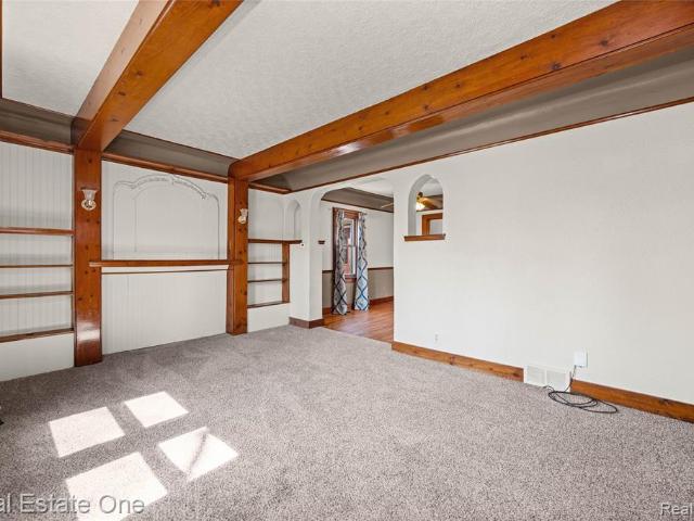 House for sale in Waterford, Michigan