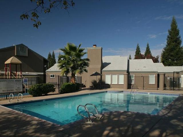 Townhouse for sale in Sacramento, California