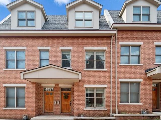 Townhouse for sale in Pittsburg, Pennsylvania