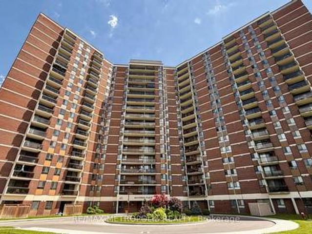 Condo for sale in Scarborough Centre, Toronto