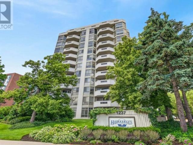 Condo for sale in Burlington, Ontario