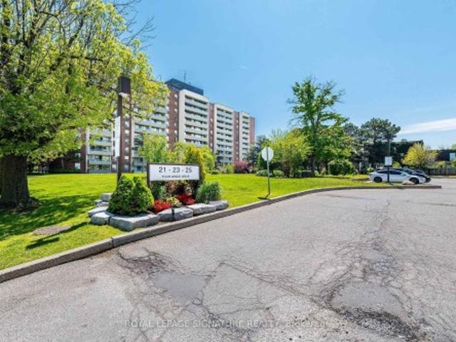 Condo for sale in Woburn, Ontario