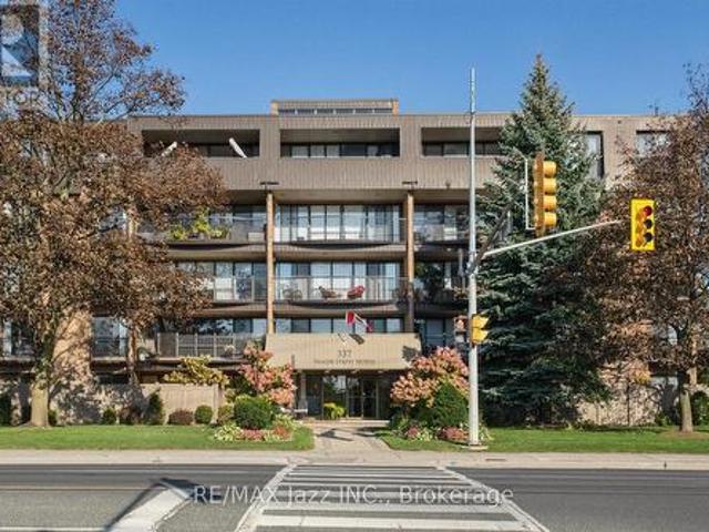 Condo for sale in O'Neill, Oshawa