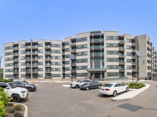 Condo for sale in Woburn, Ontario