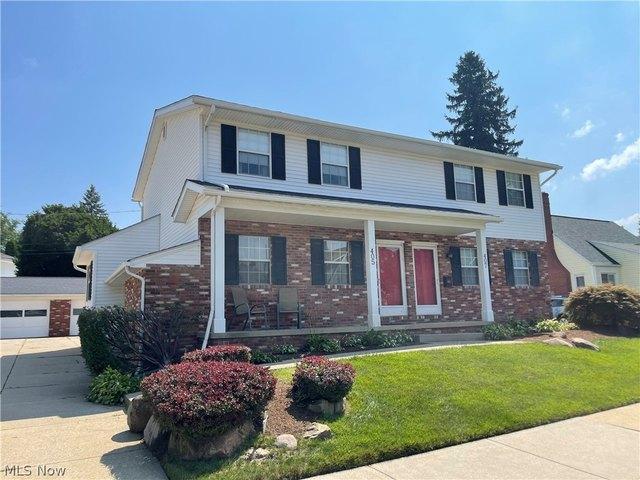 House for sale in Summit, Ohio