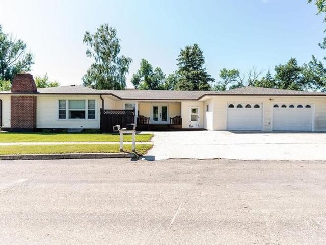 House for sale in Edgeley, North Dakota