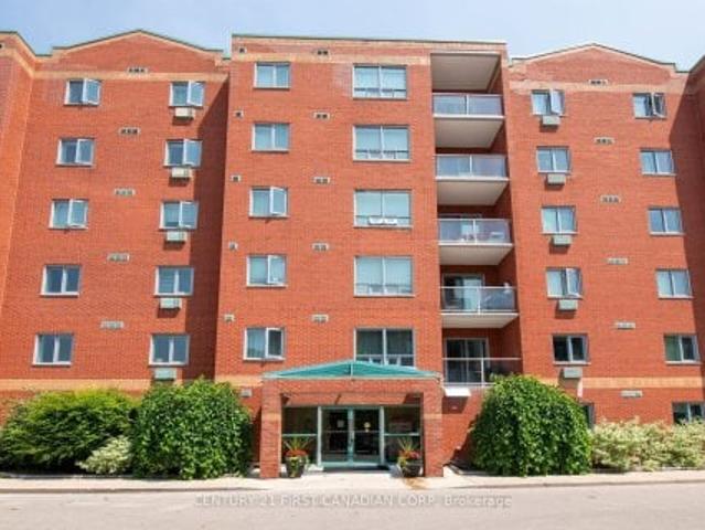 Condo for sale in Arva, Ontario
