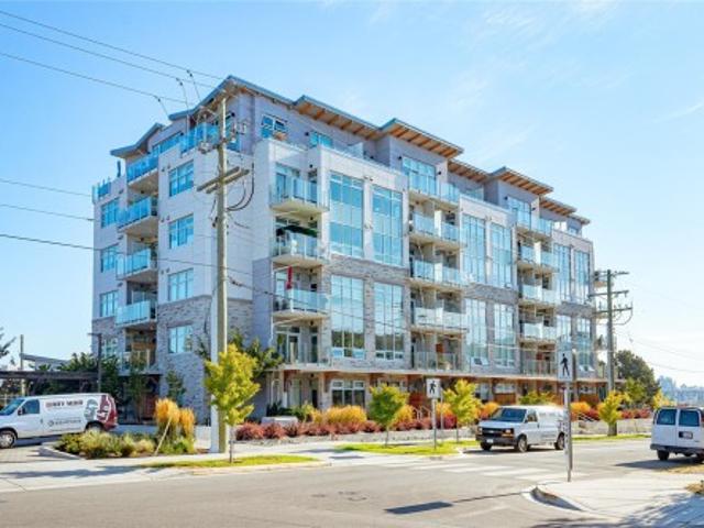 Property for sale in Esquimalt, Capital Regional District