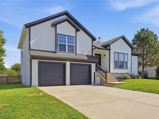 House for sale in Farrington Place, Gardner