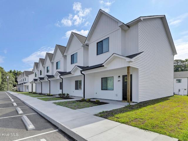 Townhouse for rent in Jacksonville, North Carolina
