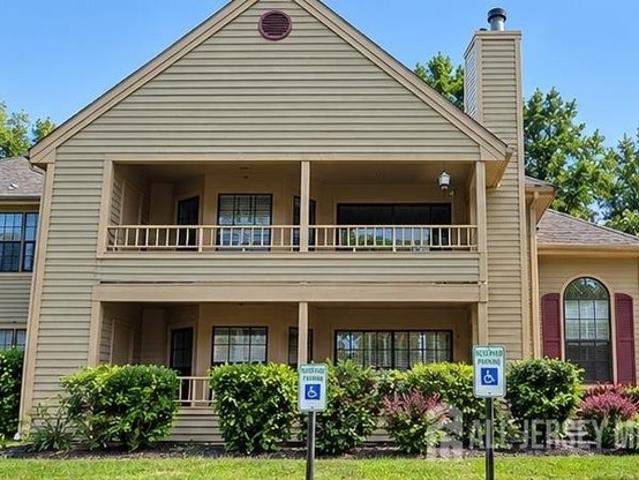 Condo for sale in Helmetta, Middlesex County