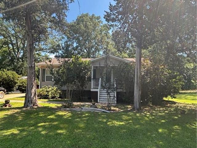 House for sale in Union Point, Georgia
