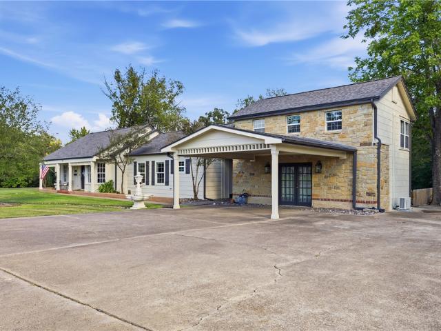 House for sale in Bryan, Brazos County