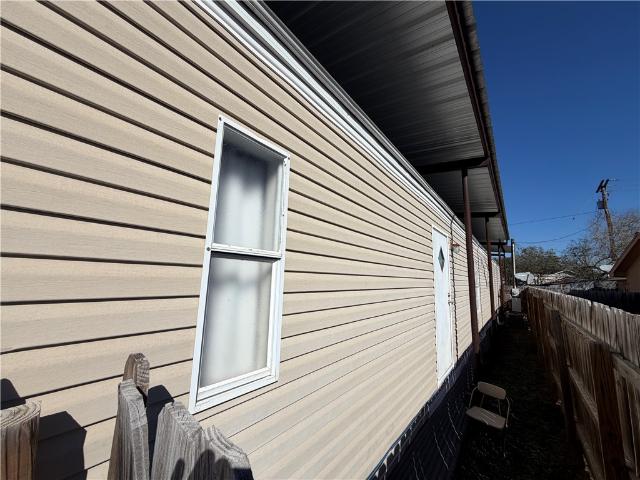 House for sale in Three Rivers, Texas