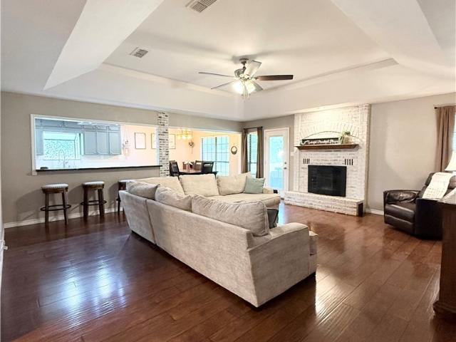 House for sale in Temple Bar Marina, Texas