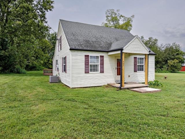House for sale in Stanford, Kentucky