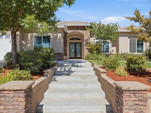 House for sale in Taft, California