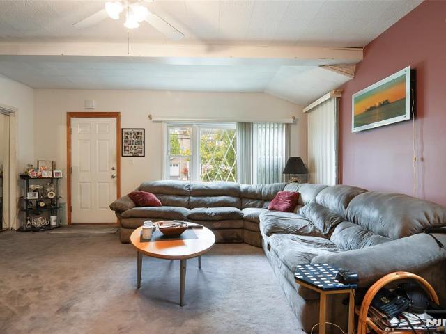 House for sale in Lyndhurst, New Jersey