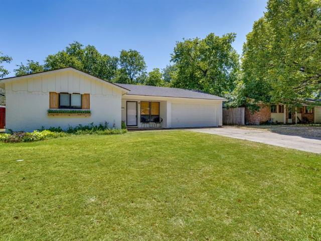 House for sale in Johnson, Texas