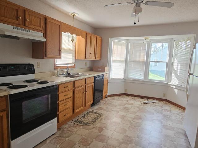 House for sale in Koshkonong, Missouri