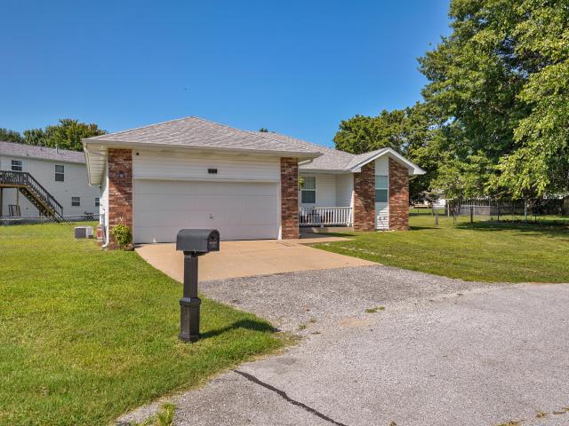 House for sale in Clever, Missouri