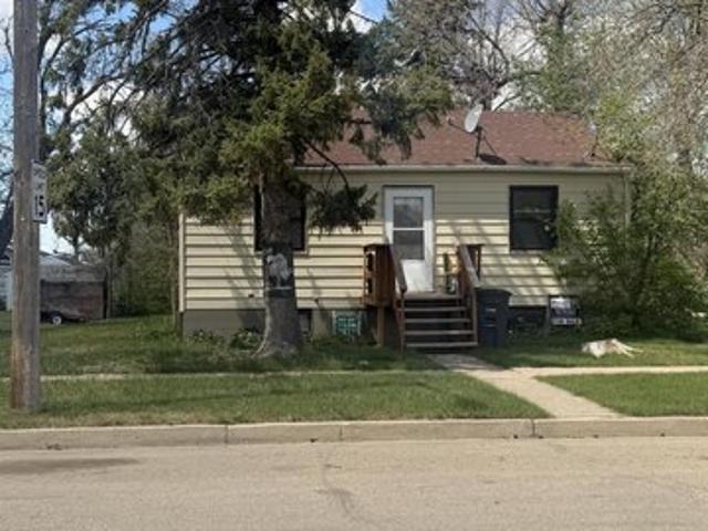 House for sale in Grenora, North Dakota