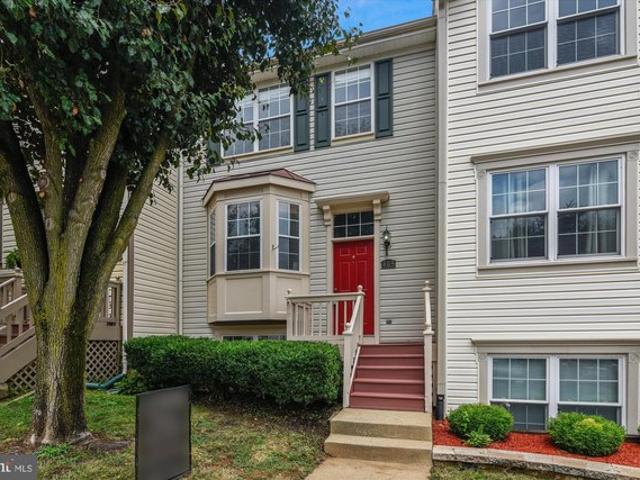 Townhouse for sale in Virginia