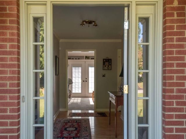 House for sale in Midway, Woodford County
