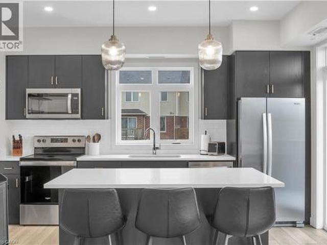 Townhouse for sale in Cambridge, Ontario