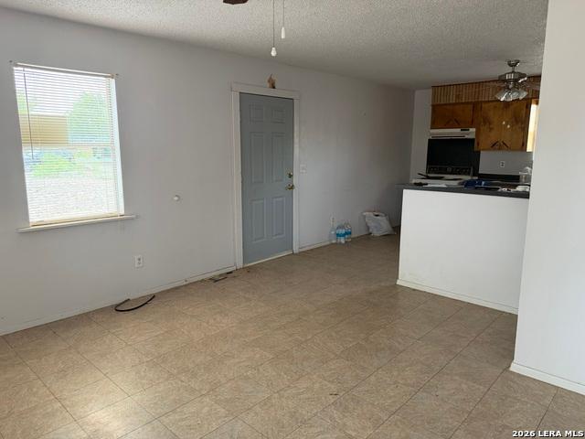 House for sale in Carrizo Springs, Texas