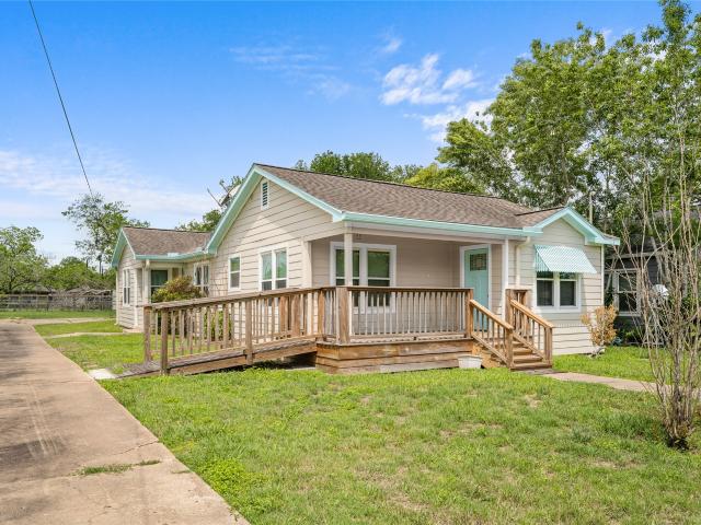 House for sale in Weimar, Texas
