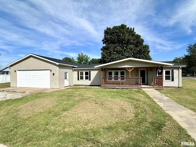 House for sale in Ashland, Illinois
