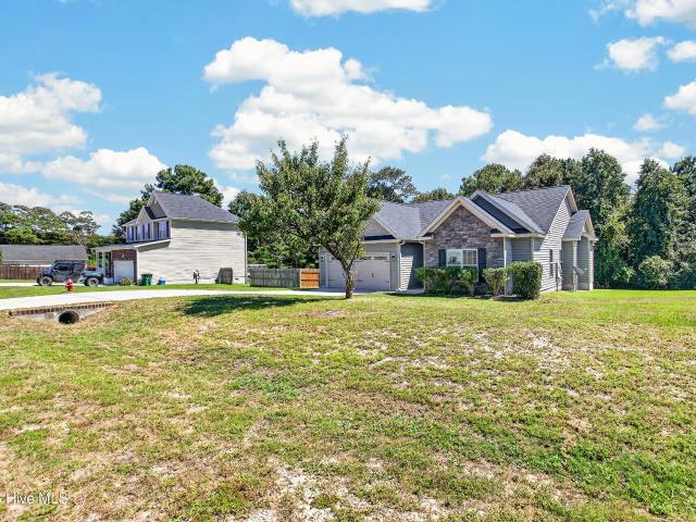 House for sale in Hubert, North Carolina