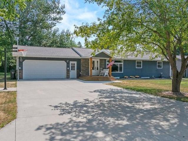 House for sale in Hendricks, Minnesota