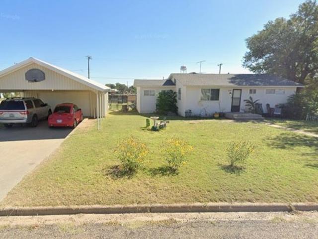 House for sale in Stinnett, Texas