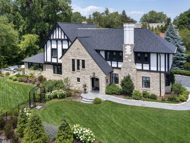 Property for sale in Kenilworth, Illinois