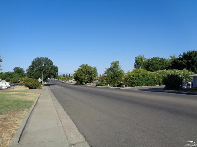 Commercial for sale in Corning