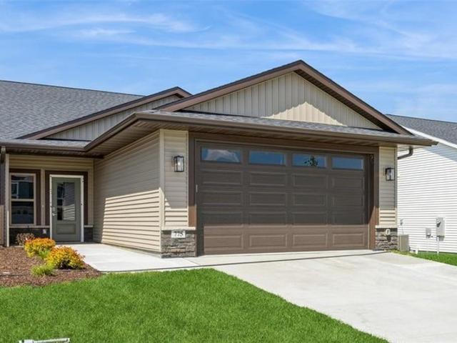 Condo for sale in North Liberty, Johnson County